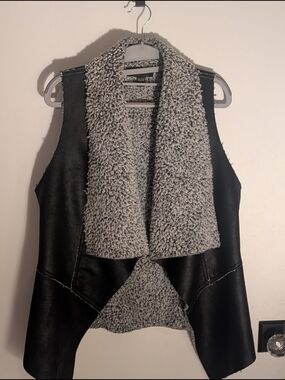 Karen Kane Black Faux Leather Vest with Gray Sherpa Drape